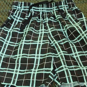 Under Armour Lacrosse Shorts (Medium)